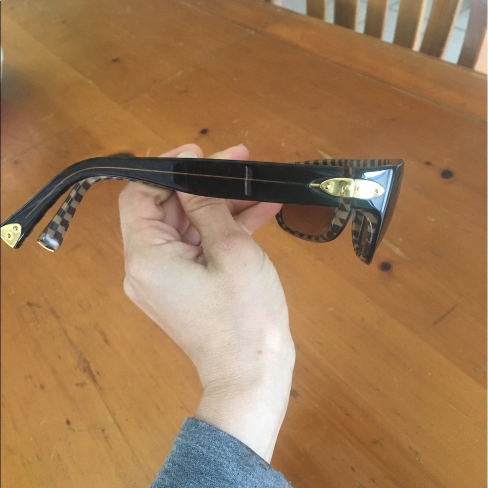 Louis vuitton sunglasses - Picture 4 of 4
